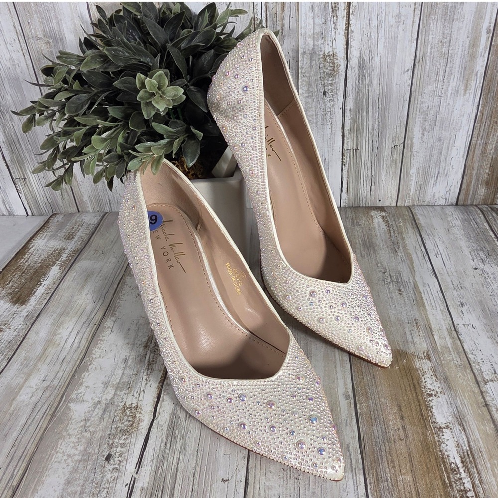 Nicole Miller New York Pearl Crystal Embellished Pointed Toe Pumps Cream 6.5
